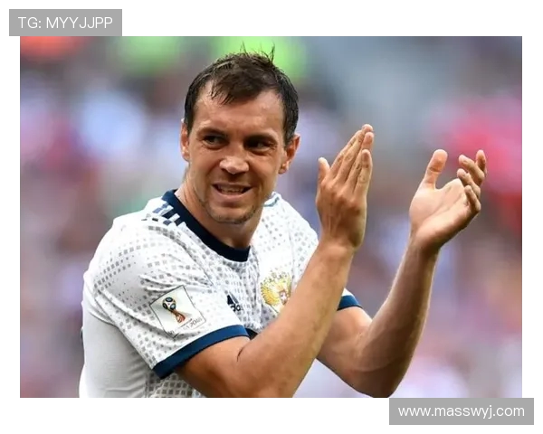 坎塞洛：从边缘球员到足球场上的闪耀明星之路与成长故事