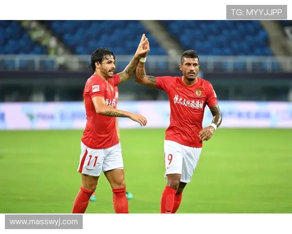 恒大与泰达精彩对决重播回顾赛场瞬间与精彩进球分析