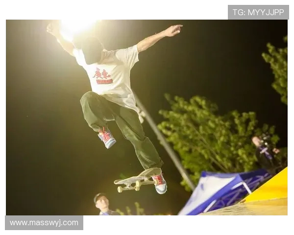 上海滑板队在世界滑板锦标赛中以90分领先其他队伍展现强大实力