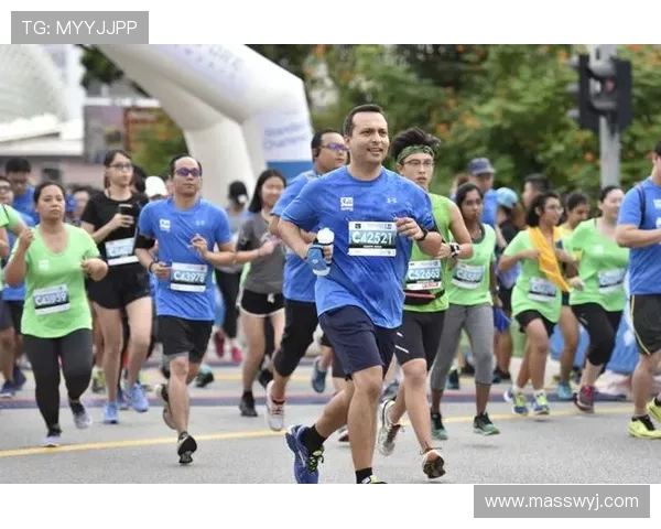 南京飞盘队在马拉松大满贯中的精彩表现与实力分析